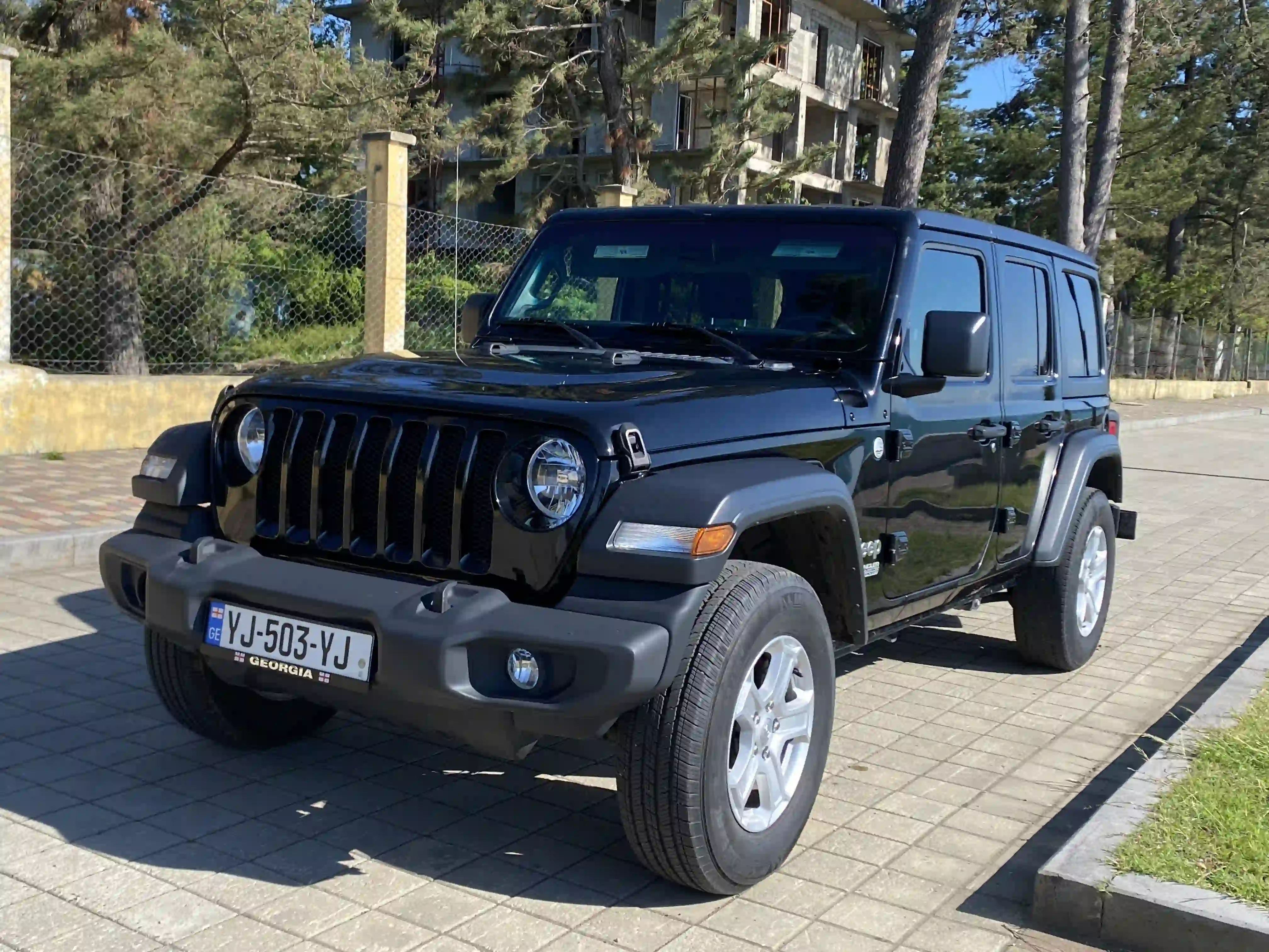 аренда Jeep Wrangler Sport
